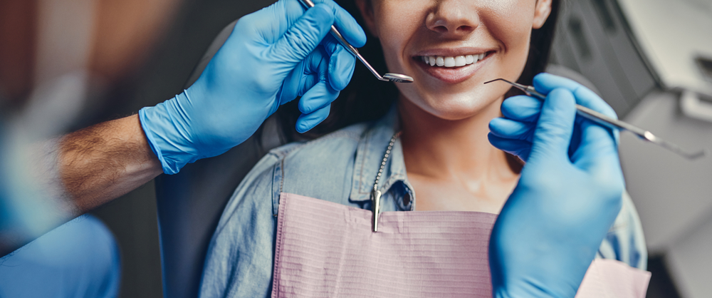 Całościowe leczenie dentystyczne – znajdź trasę do zdrowej i pięknego uśmiechów.